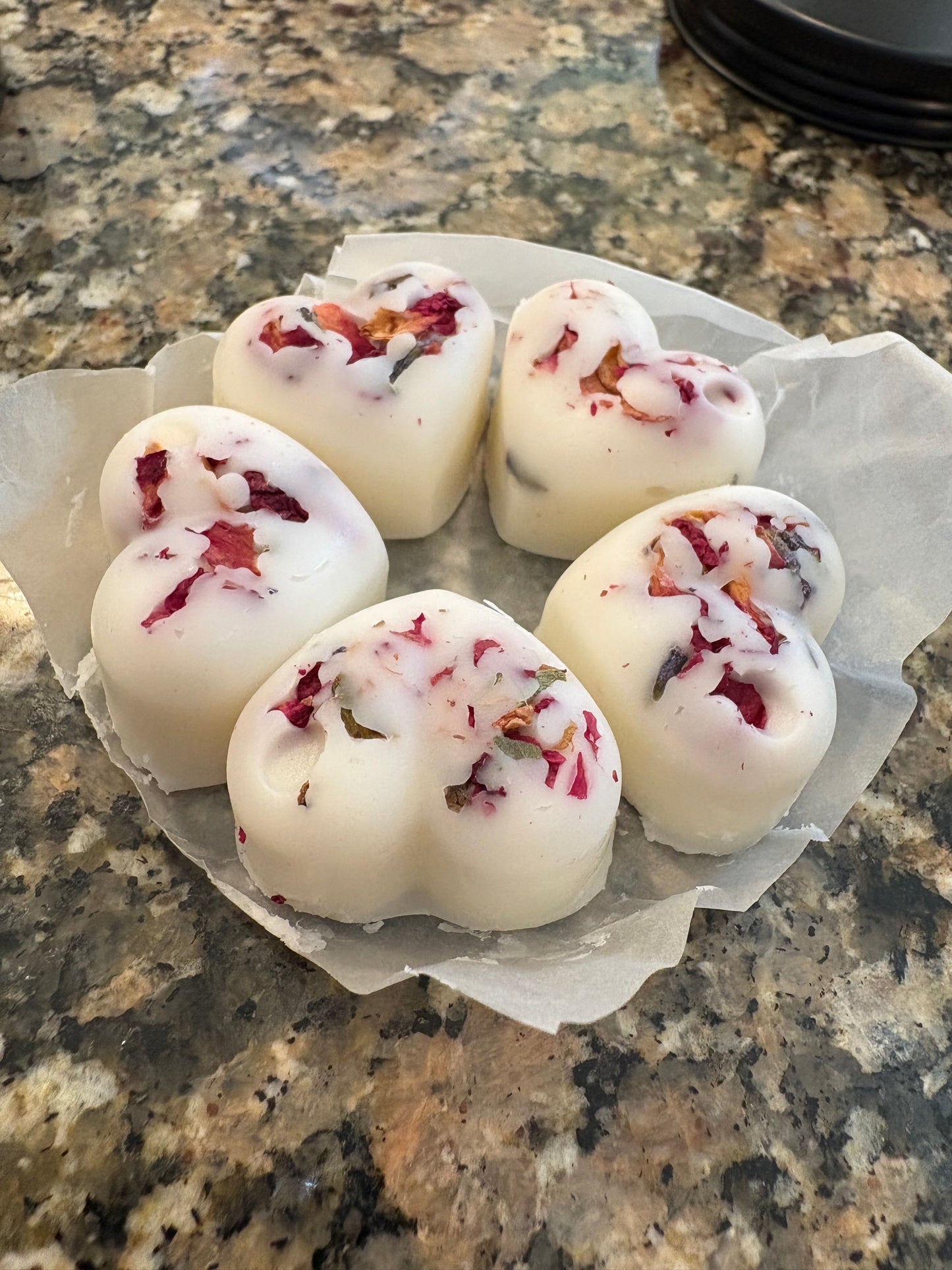 Our Triple Butter Body Butter mini hearts
Mini Heart Lotion Bar Set